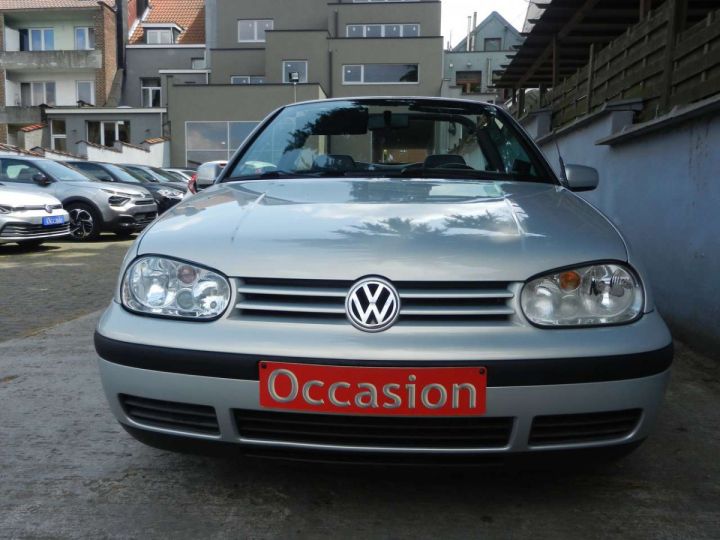 Volkswagen Golf Cabriolet 1.6i Highline Gris Métallisé - 4