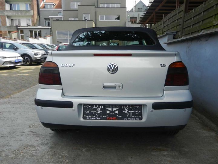 Volkswagen Golf Cabriolet 1.6i Highline Gris Métallisé - 8