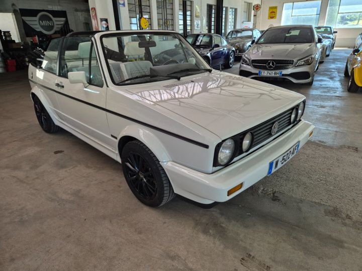 Volkswagen Golf Cabriolet 1.8 98 ch Blanc - 1