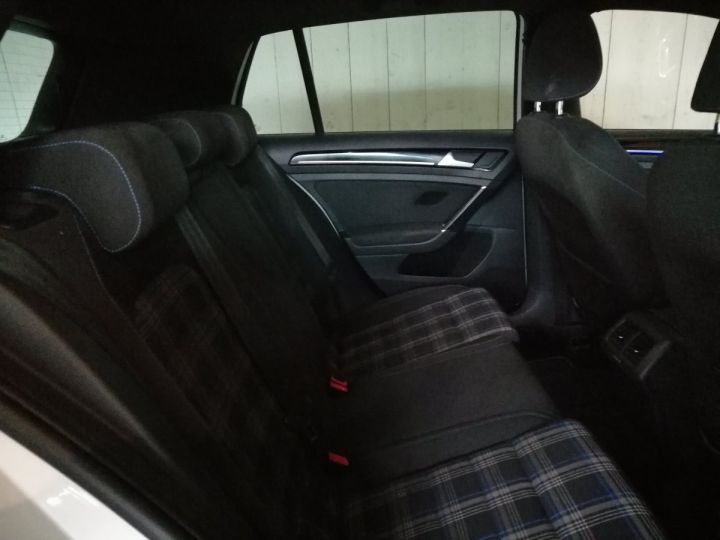 Volkswagen Golf GTE 1.4 TSI 204 CV DSG 5P Blanc - 9