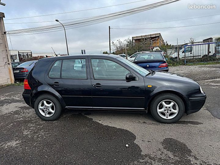 Volkswagen Golf IV 1.4 75CH 5P Noir - 4