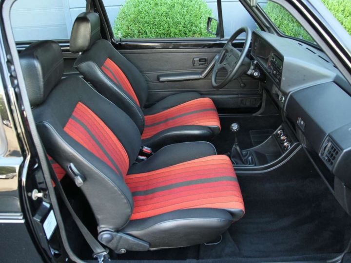 Volkswagen Golf Plus GTI 1800 Pirelli Chassis E Noir - 11