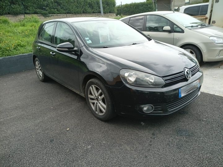 Volkswagen Golf VI 1.6L TDI 105CH Noir - 1