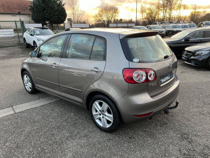 Volkswagen Golf VI Plus 1.6 TDI 105ch BlueMotion Confortline Clim Régulateur Attelage BEIGE - 5