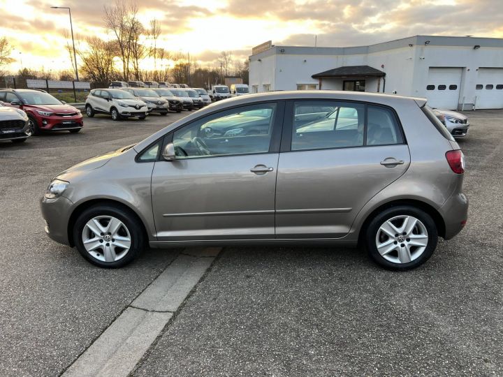 Volkswagen Golf VI Plus 1.6 TDI 105ch BlueMotion Confortline Clim Régulateur Attelage BEIGE - 8