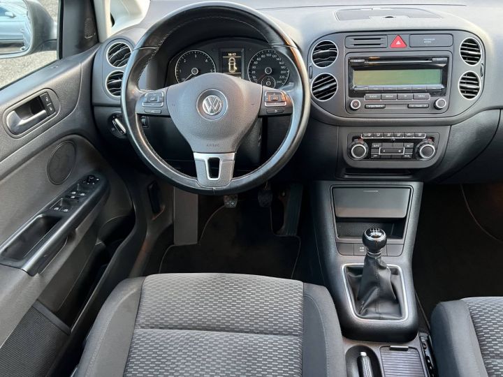 Volkswagen Golf VI Plus 1.6 TDI 105ch BlueMotion Confortline Clim Régulateur Attelage BEIGE - 14