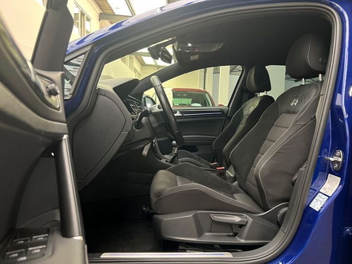 Volkswagen Golf VII R à partir de 425 €/mois 2.0 TSI 310CH 4MOTION Bleu Foncé Métallisé - 9