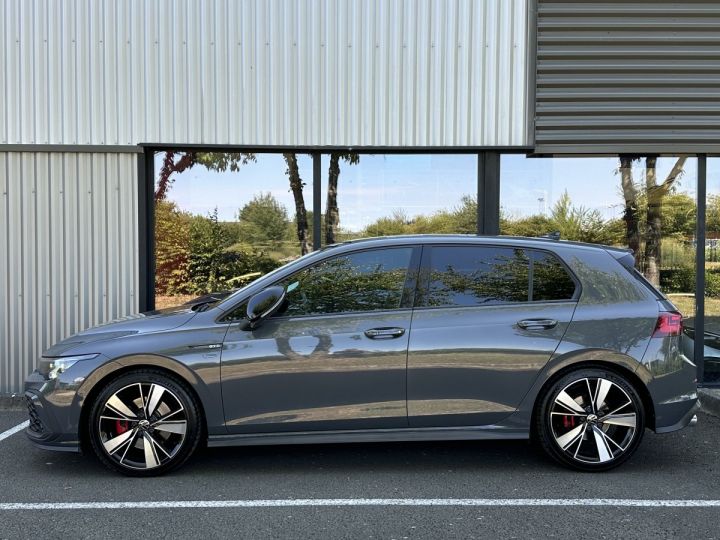 Volkswagen Golf VIII 2.0 TDI 200 GTD DSG7 gris foncé - 3