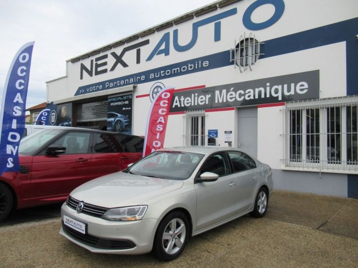 Volkswagen Jetta 1.2 TSI 105CH CONFORTLINE Gris Clair - 1