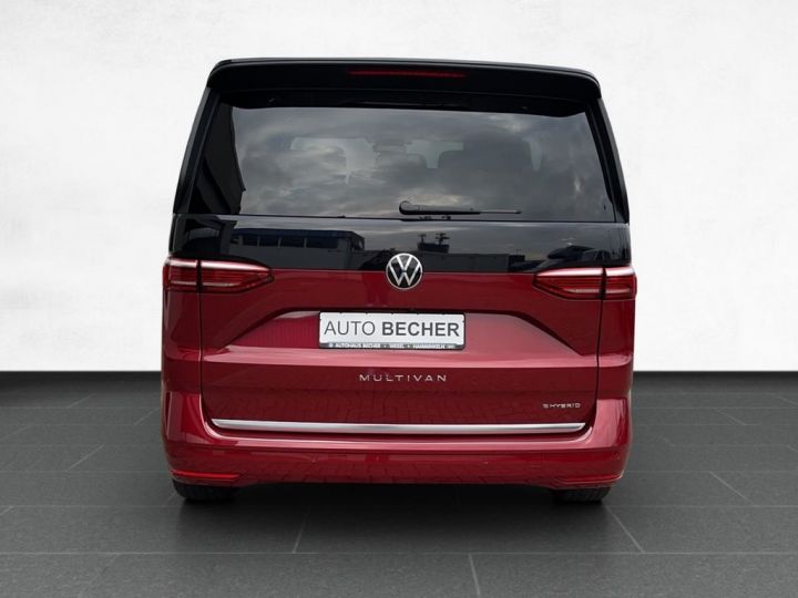 Volkswagen Multivan T7 Multivan STYLE eHybrid 218ch 7P T.Pano. 1èreM 360°  Full Acantara ACC Attelage pivotant Sièges AV chauffants électriques , massants et volant chauf Noire et Rouge - 4