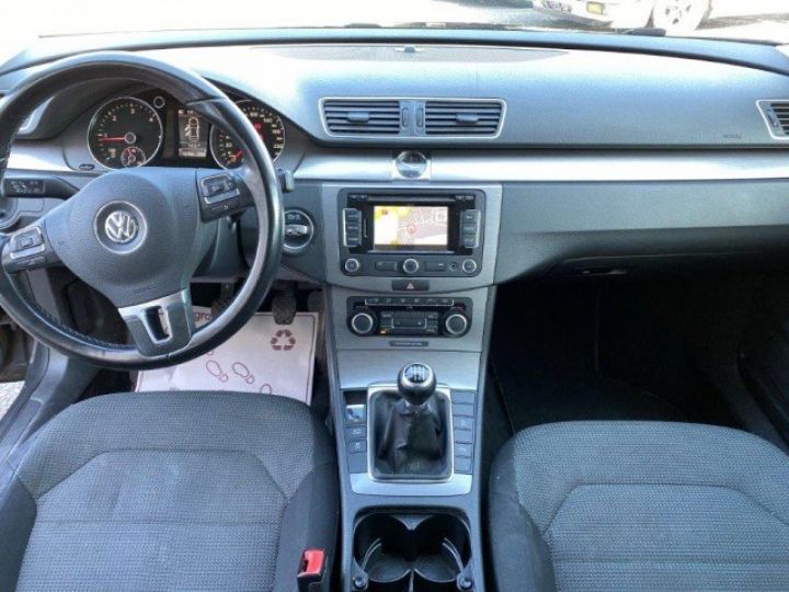 Volkswagen Passat 2.0 TDI 140CV BVM6 BLUEMOTION CONFORTLINE     Diesel GRIS FONCE - 6