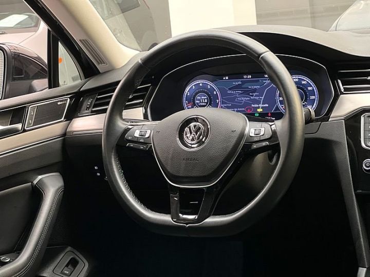 Volkswagen Passat 2.0 TSI 220CH R-LINE DSG Noir Métallisé - 15