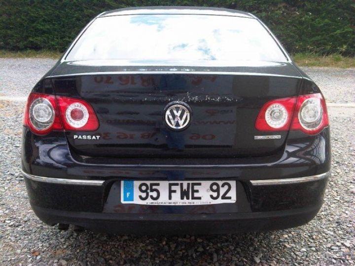 Volkswagen Passat CONFORTLINE 1.9 TDI 105      Diesel NOIRE - 11