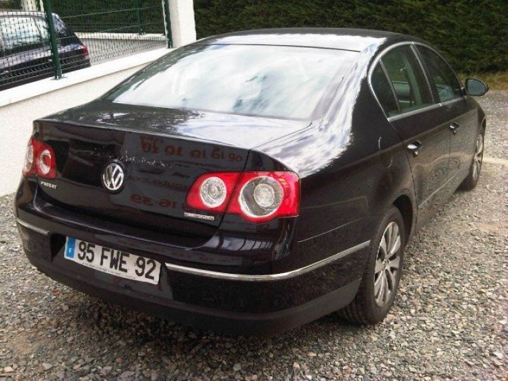 Volkswagen Passat CONFORTLINE 1.9 TDI 105      Diesel NOIRE - 12