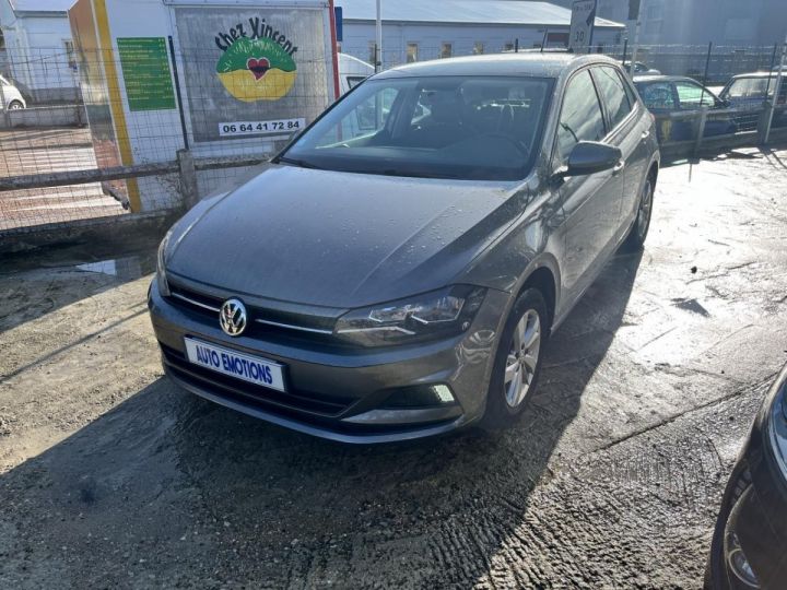 Volkswagen Polo 1.0 TSI - 95 VI AW Confortline PHASE 1 GRIS CLAIR - 1