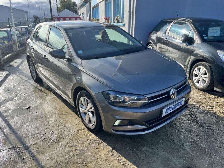 Volkswagen Polo 1.0 TSI - 95 VI AW Confortline PHASE 1 GRIS CLAIR - 3