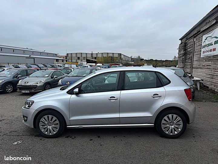 Volkswagen Polo 1.2 70CH TRENDLINE 5P  - 8