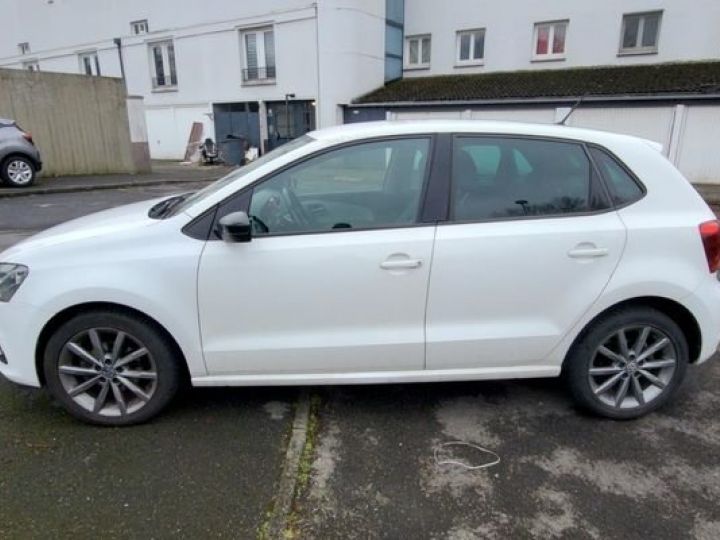 Volkswagen Polo 1.4 TDI 90CH SPORTLINE 5P Blanc - 3