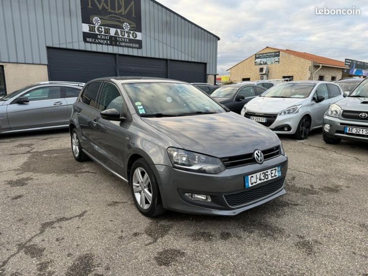 Volkswagen Polo 1.6 tdi 90 ch match Gris - 1