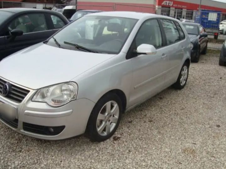 Volkswagen Polo Gris - 2