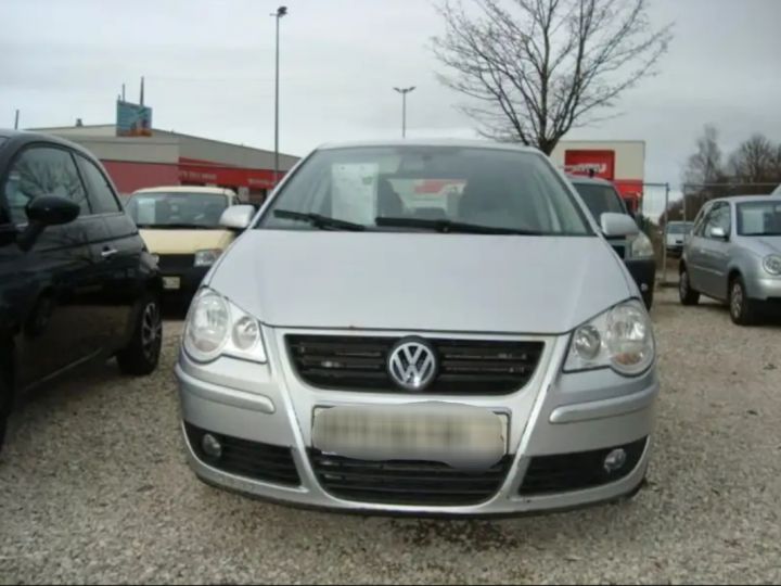 Volkswagen Polo Gris - 3