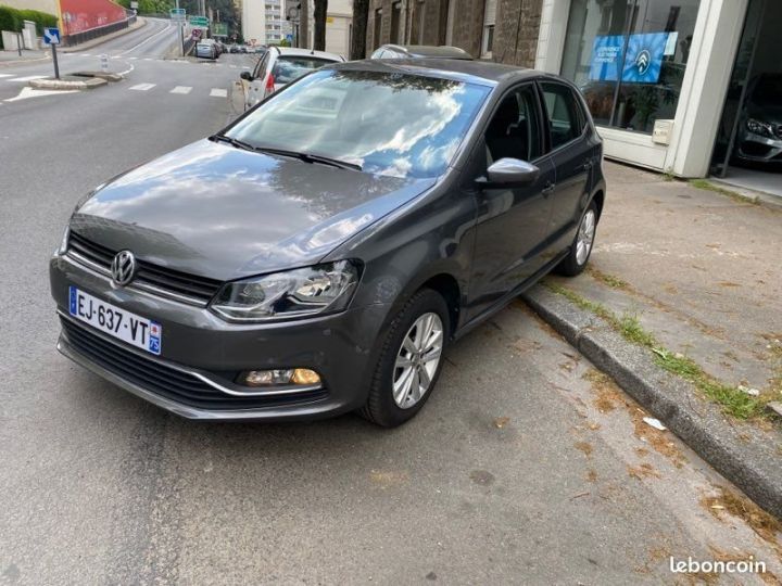 Volkswagen Polo business TDI 75 02/17 40000 kms Gris - 2
