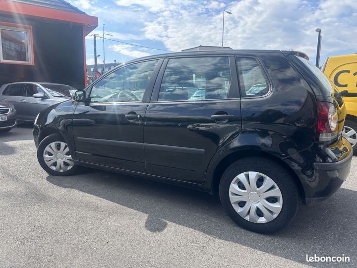 Volkswagen Polo CROSSPOLO 1.4 TDI 70CH 5P Noir - 8