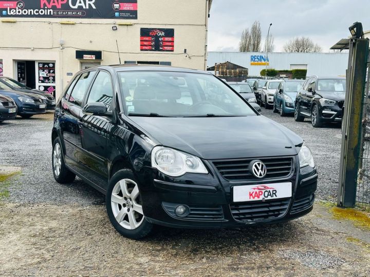 Volkswagen Polo IV 1.2 70 TOWN (2008) 92 243 km • Garantie 6 mois Noir - 1