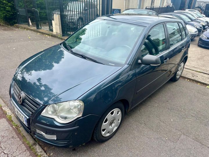 Volkswagen Polo IV (2) 1.2 60 UNITED 5P Gris - 1