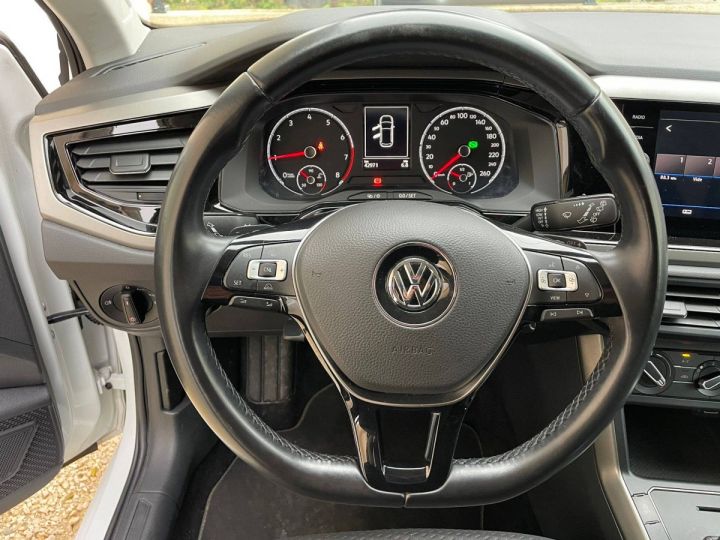 Volkswagen Polo TSI 95 cv Confortline DSG7 BLANC - 23