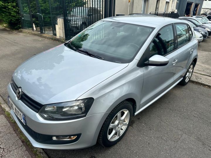 Volkswagen Polo V 1.4 85 CONFORTLINE 5P GRIS - 1