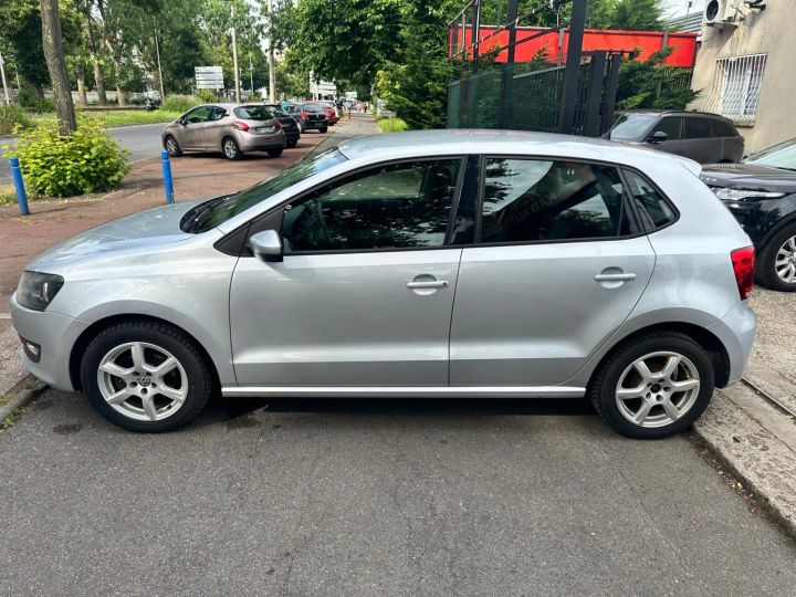 Volkswagen Polo V 1.4 85 CONFORTLINE 5P GRIS - 3