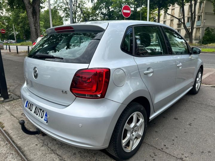 Volkswagen Polo V 1.4 85 CONFORTLINE 5P GRIS - 16