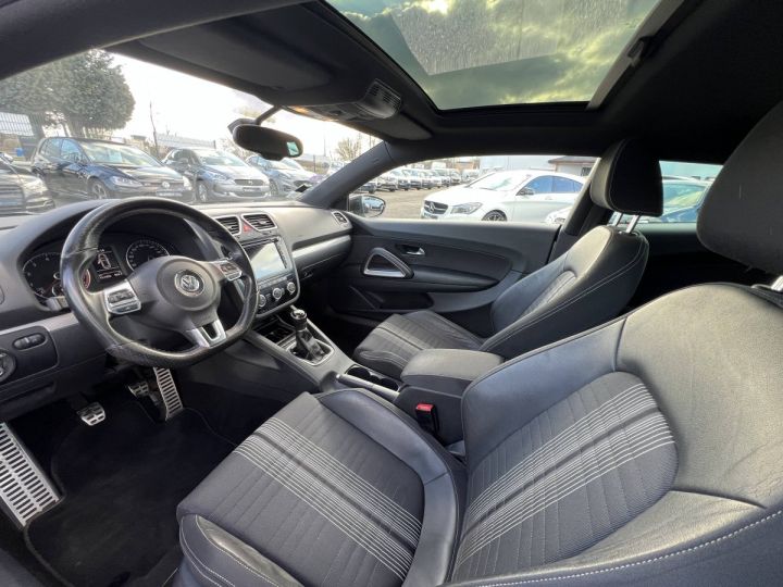 Volkswagen Scirocco 1.4 TSI 122ch MATCH BV6 Toit Ouvrant GPS Sièges chauffants BLANC - 14