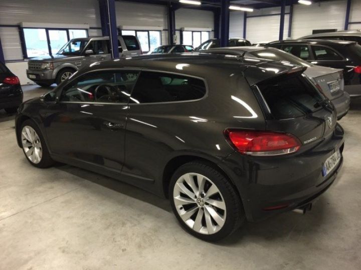 Volkswagen Scirocco 2.0 TFSI 200 cv CARAT DSG     Essence GRIS FONCE - 8