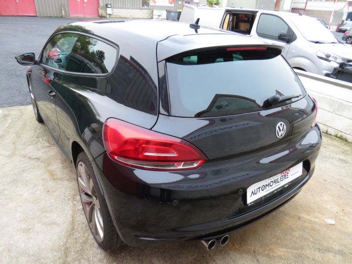 Volkswagen Scirocco 2.0 tsi carat Noir - 4