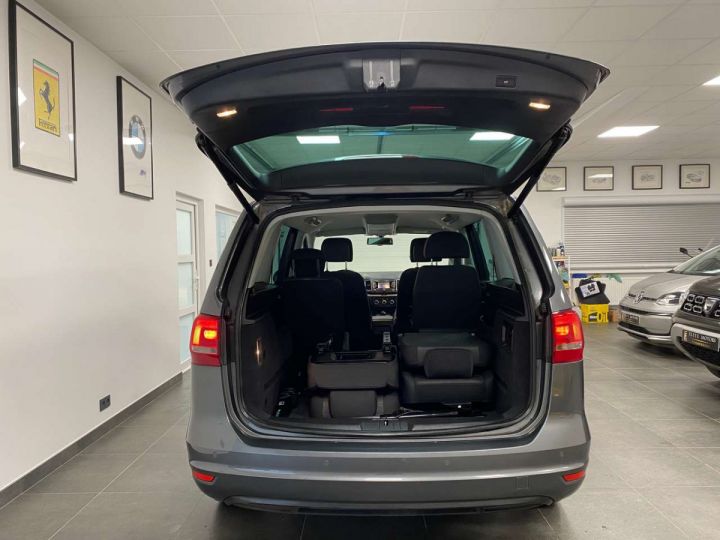 Volkswagen Sharan 2.0 TDi SCR Trendline-EQUIPE TRANSPORT PMR- 1eMAIN Gris Métallisé - 6