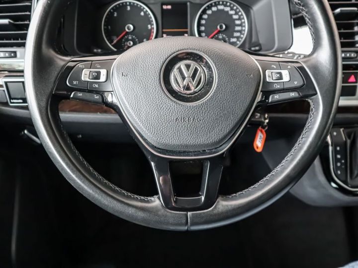 Volkswagen T6 Multivan 2.0 TDI Highline / TOIT PANO – DYNAUDIO – CAMERA - ATTELAGE - Garantie 12 Mois Noir - 8