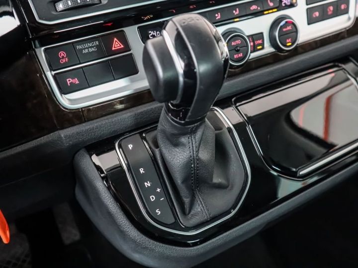 Volkswagen T6 Multivan 2.0 TDI Highline / TOIT PANO – DYNAUDIO – CAMERA - ATTELAGE - Garantie 12 mois Noir - 10