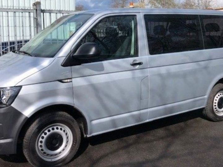 Volkswagen T6 Transporter 2.0 TDI 150 DSG 9 places version court gris  métal - 9