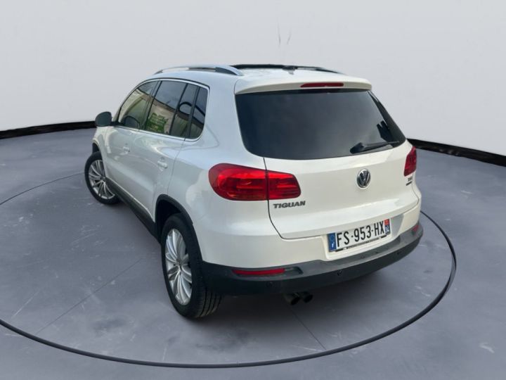 Volkswagen Tiguan 1.4 TSI 160 CARAT LUEMOTION TOIT GPS Blanc - 2