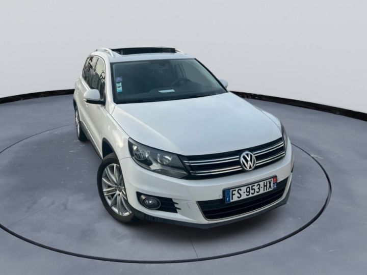 Volkswagen Tiguan 1.4 TSI 160 CARAT LUEMOTION TOIT GPS Blanc - 3