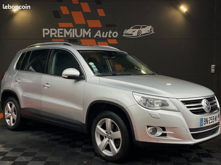 Volkswagen Tiguan 2.0 TDI 140 Cv DSG7 Carat 4Motion 4 Roues Motrices Toit Panoramique Xénon Ct Ok 2027 Gris - 2