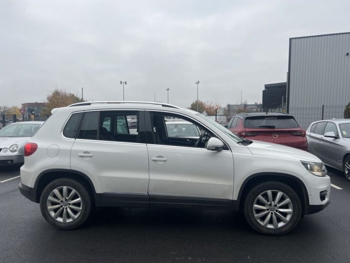 Volkswagen Tiguan 2.0 TDI 140CH BLUEMOTION TECHNOLOGY FAP CARAT Blanc - 2