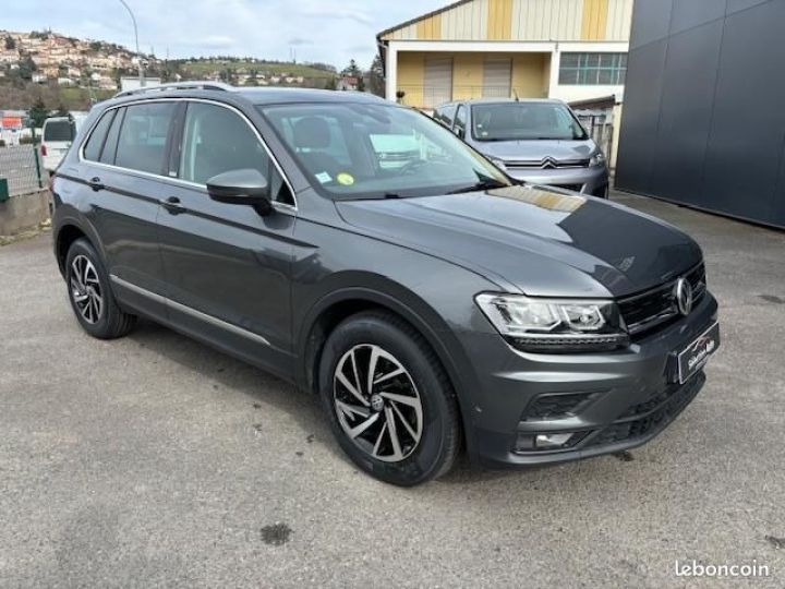 Volkswagen Tiguan 2.0 tdi 150 dsg connect Gris - 2