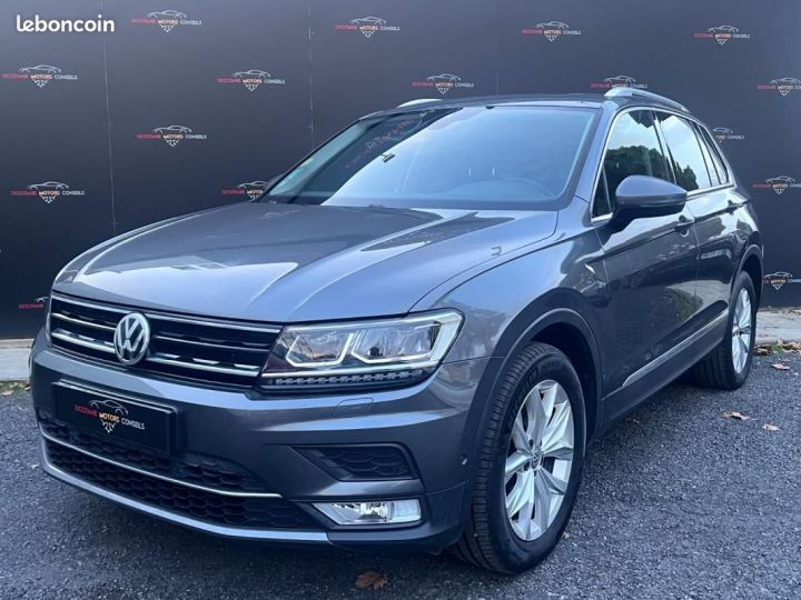 Volkswagen Tiguan 2.0 TDI 150CH BV6 CARAT 4MOTION Gris - 3