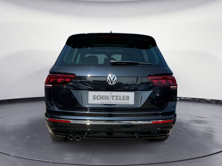 Volkswagen Tiguan 2.0 TDI DSG R Line / Toit ouvrant / Garantie 12 mois Noir - 5