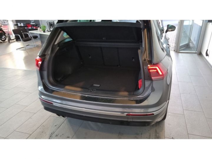 Volkswagen Tiguan 2.0 TSI DSG7 Highline R-Line 4Motion - 1ère Main - Double Toit Pano. - Nav. - Caméra Gris Métallisé - 19