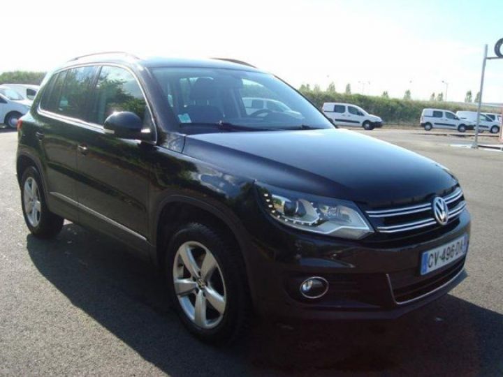 Volkswagen Tiguan (2) 2.0 TDI 140cv 4MOTION BLUE MOTION SPORTLINE DSG bv6     Diesel NOIR - 1