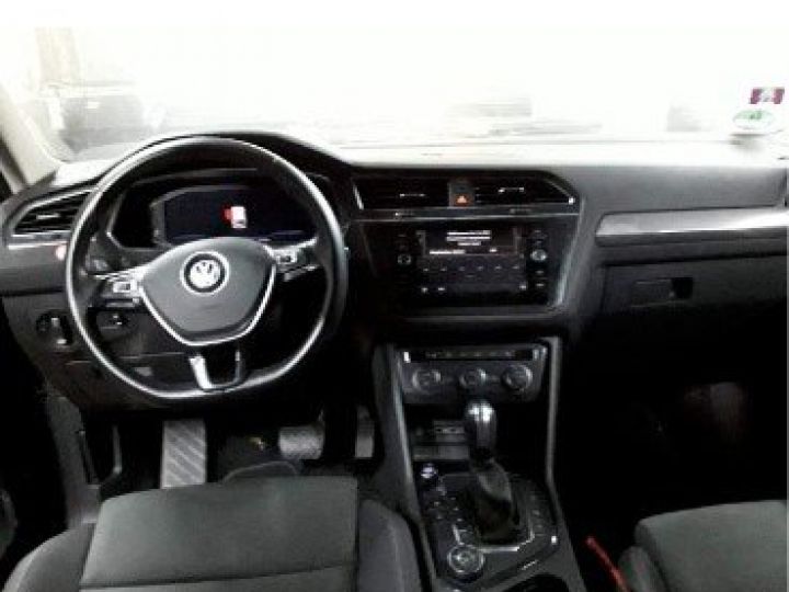 Volkswagen Tiguan Allspace 2.0 TSI DSG 4M – 7 places - PANO – CAMERA – HEAD UP - 1ère main – TVA récup. – Garantie 12 mois Gris - 4
